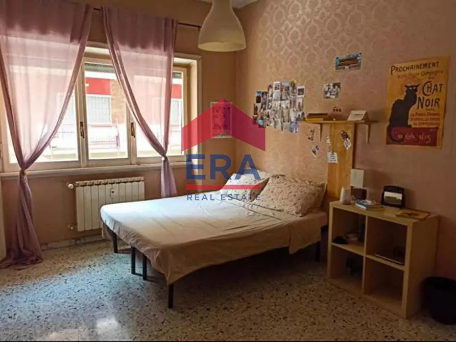 Immagine 3 di Appartamento in vendita  in Via Fonti Del Clitunno 12 a Roma