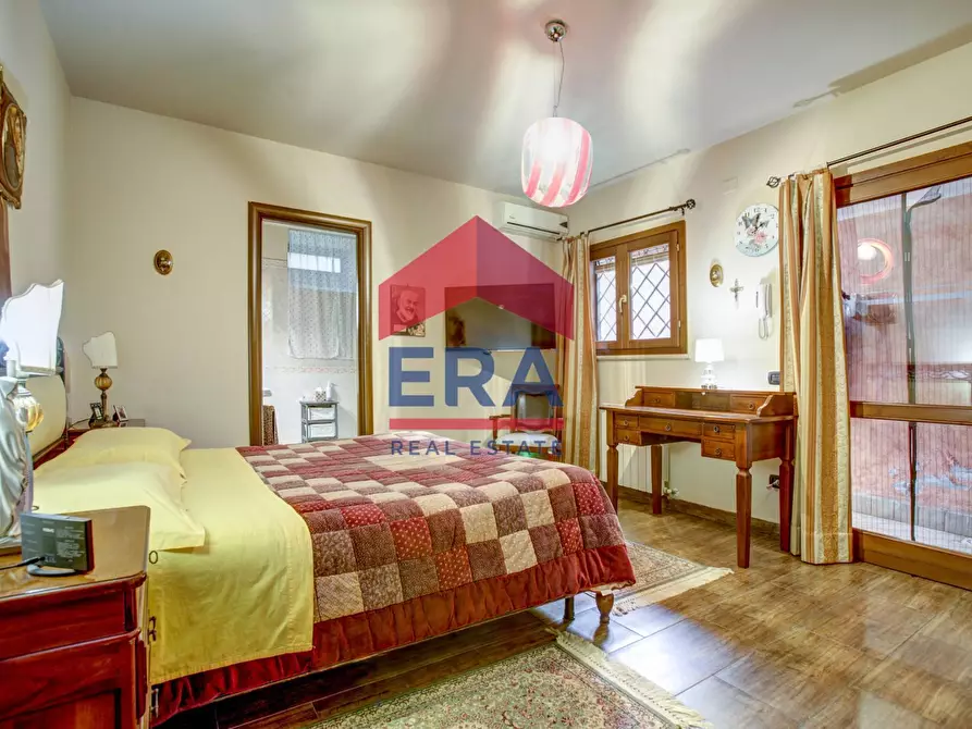 Immagine 13 di Villa in vendita  in Via Assisi 63 a Ardea