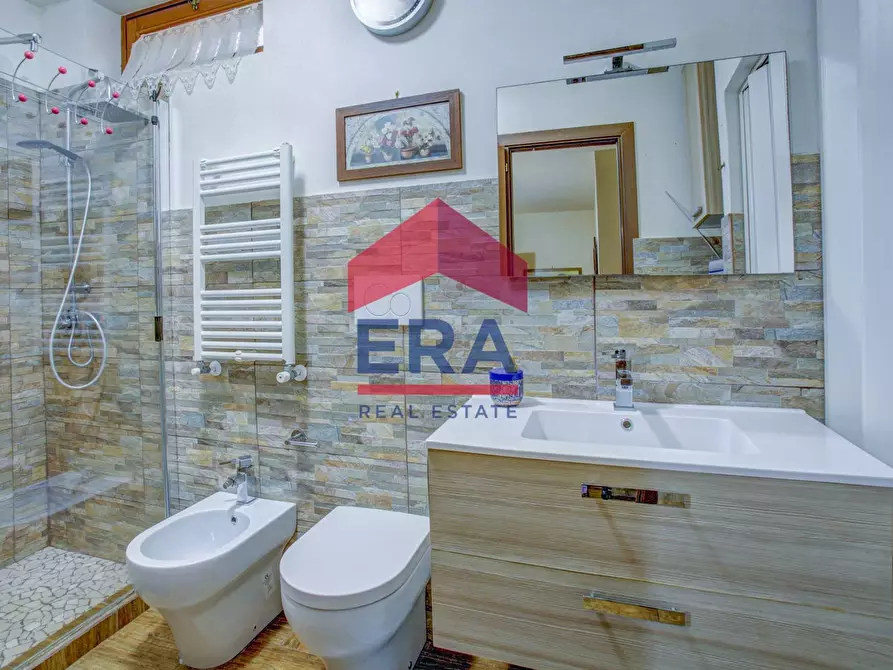 Immagine 15 di Villa in vendita  in Via Assisi 63 a Ardea