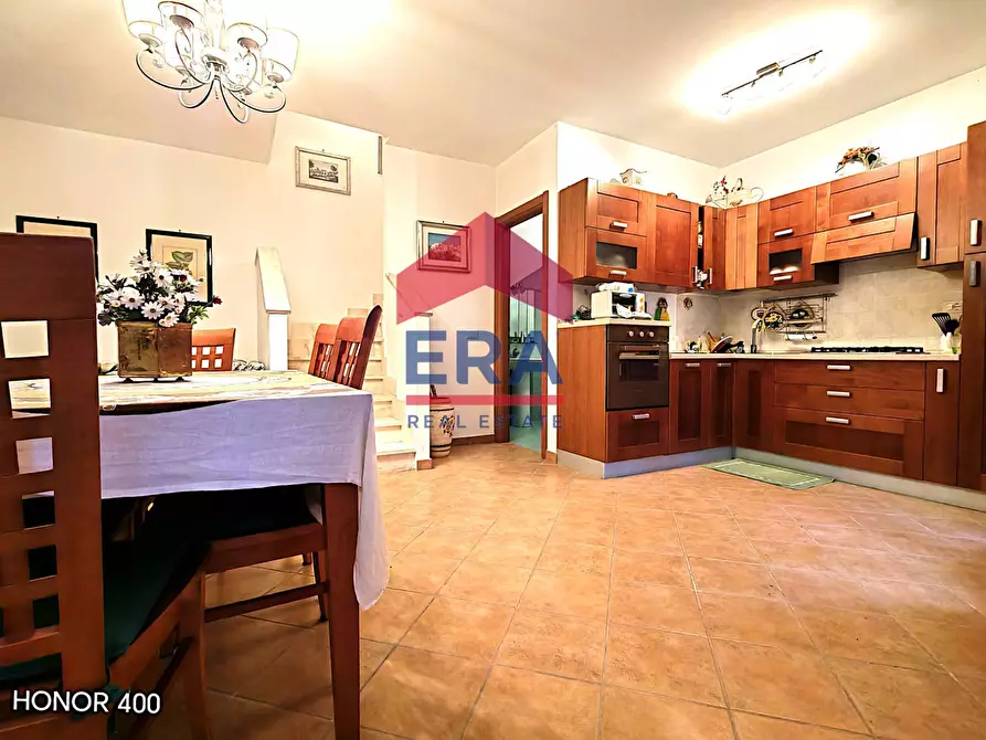 Immagine 3 di Villetta a schiera in vendita  in Stradone Sant'Anastasio 150 a Anzio