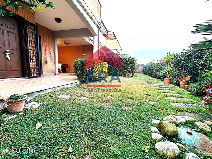 Immagine 27 di Villetta a schiera in vendita  in Stradone Sant'Anastasio 150 a Anzio