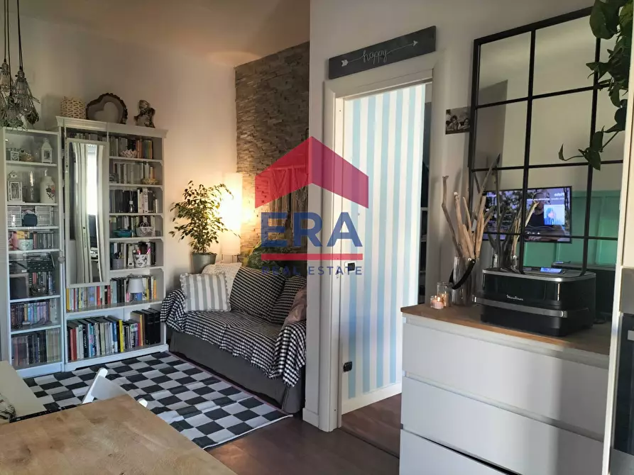 Immagine 6 di Appartamento in vendita  in Via Capo Palinuro 9 a Roma