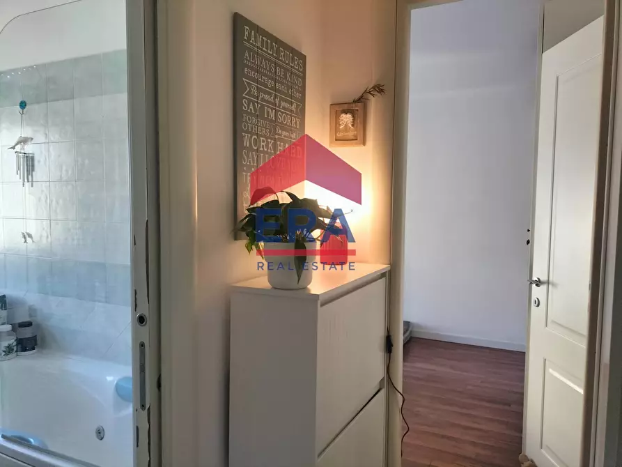 Immagine 13 di Appartamento in vendita  in Via Capo Palinuro 9 a Roma