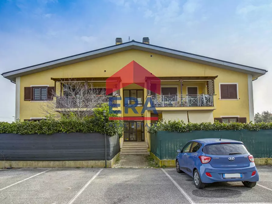 Immagine 24 di Appartamento in vendita  in Via Quadrelle 42 a Roma