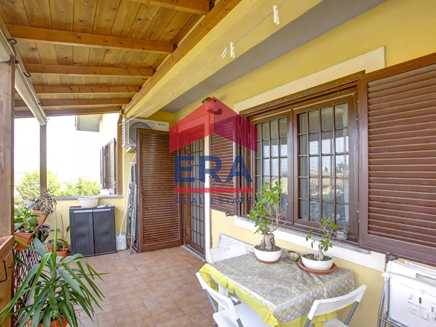 Immagine 19 di Appartamento in vendita  in Via Quadrelle 42 a Roma