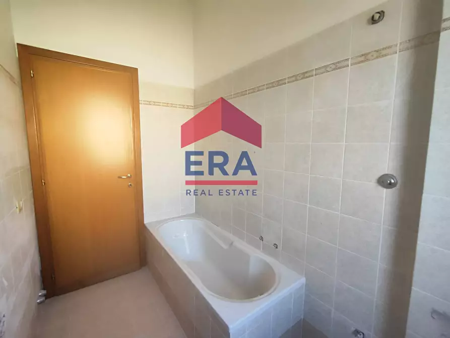 Immagine 29 di Appartamento in vendita  in Via Francesco Donati 64 a Roma