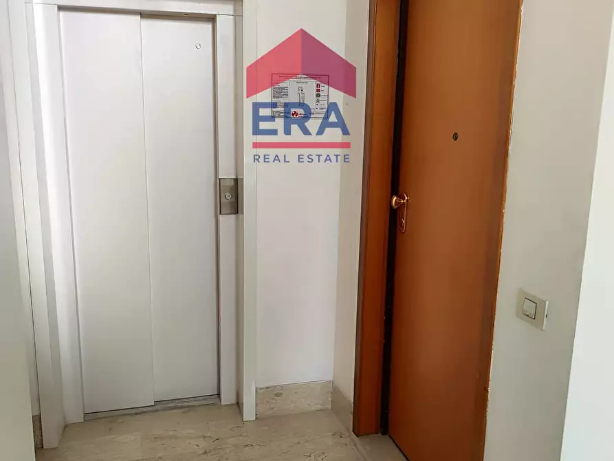 Immagine 4 di Appartamento in vendita  in Via Francesco Donati 64 a Roma