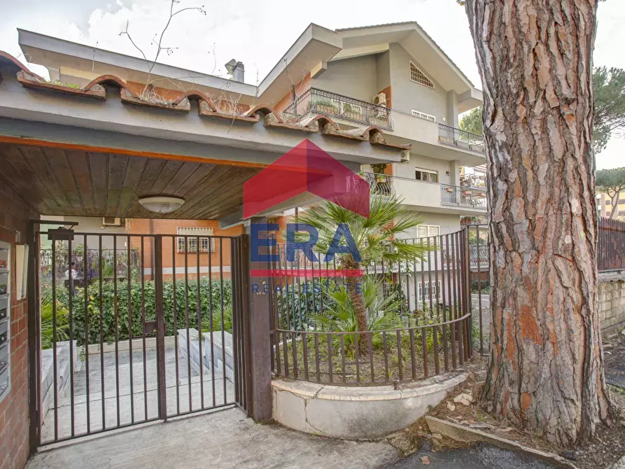 Immagine 3 di Appartamento in vendita  in Via Padre G.A.Filippini 151 a Roma