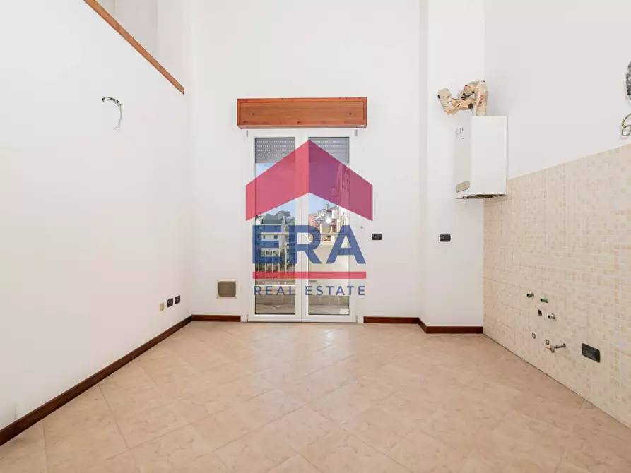 Immagine 3 di Appartamento in vendita  in Via Luigi Pomini 31 a Castellanza