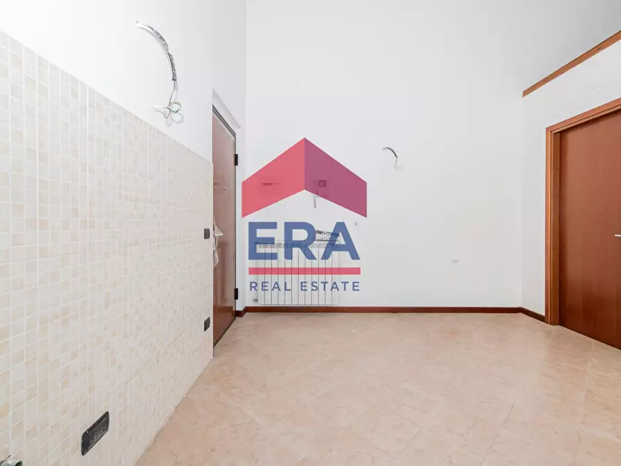 Immagine 5 di Appartamento in vendita  in Via Luigi Pomini 31 a Castellanza