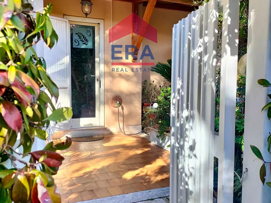 Immagine 3 di Villetta a schiera in vendita  in Via Gabriele Malagrida 11 a Roma