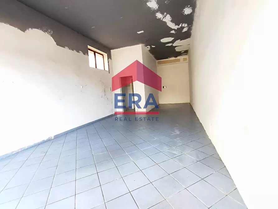 Immagine 3 di Negozio in affitto  in Via Ippolito Desideri 78 a Roma