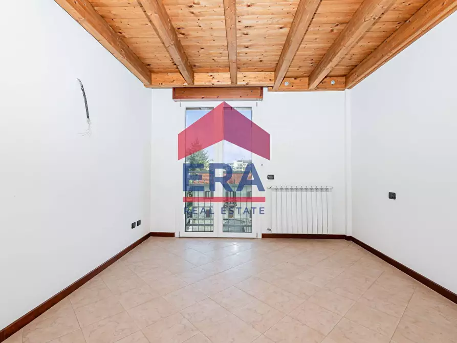 Immagine 6 di Appartamento in vendita  in Via Luigi Pomini 31 a Castellanza