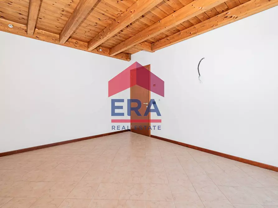 Immagine 8 di Appartamento in vendita  in Via Luigi Pomini 31 a Castellanza