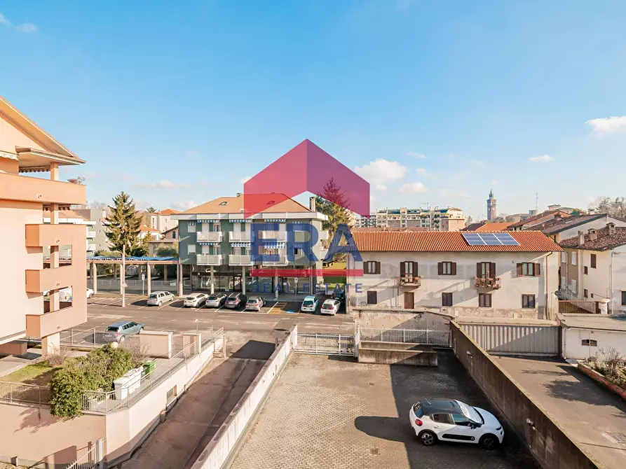 Immagine 17 di Appartamento in vendita  in Via Luigi Pomini 31 a Castellanza