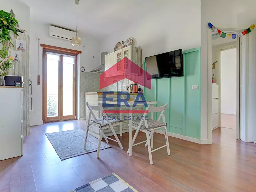 Immagine 3 di Appartamento in vendita  in Via Capo Palinuro 9 a Roma
