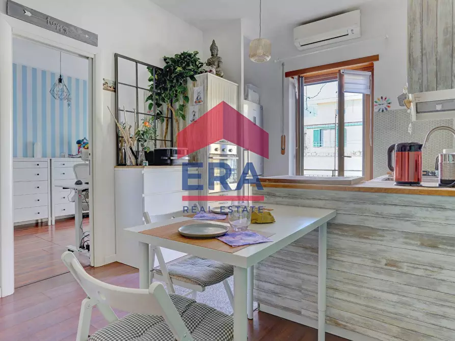 Immagine 5 di Appartamento in vendita  in Via Capo Palinuro 9 a Roma
