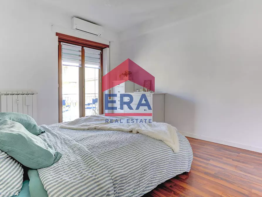 Immagine 13 di Appartamento in vendita  in Via Capo Palinuro 9 a Roma