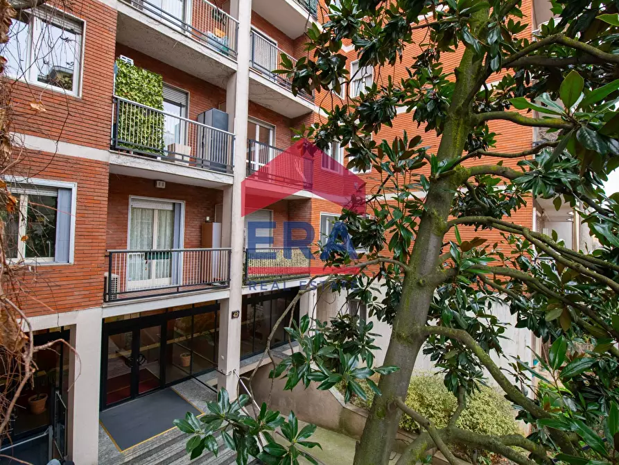 Immagine 2 di Appartamento in vendita  in VIA FRANCESCO DE SANCTIS 42 a Milano