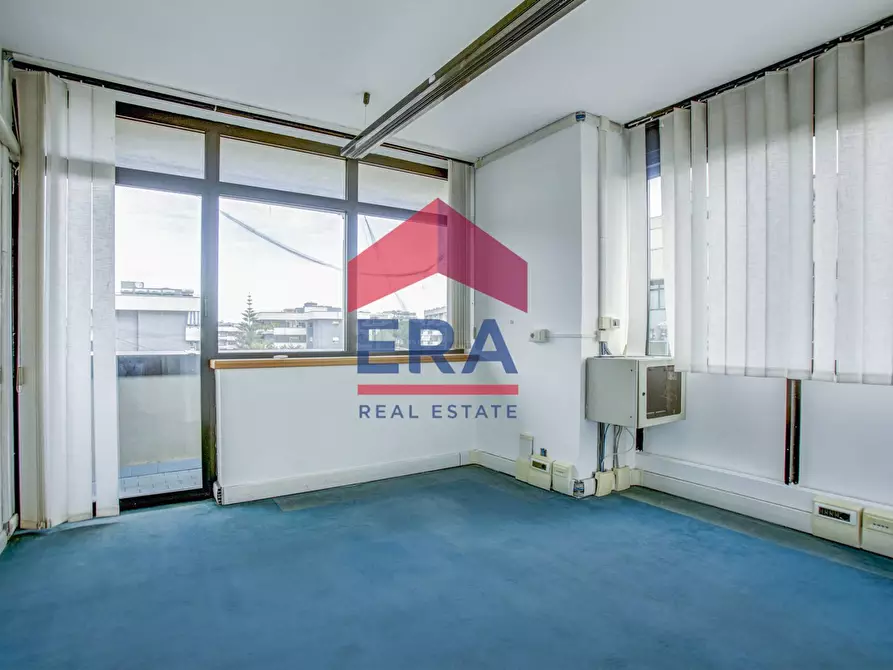 Immagine 9 di Ufficio in affitto  in Via Mar della Cina 304 a Roma