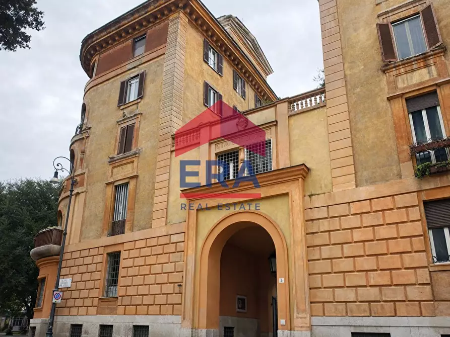 Immagine 2 di Appartamento in vendita  in Piazza Melozzo da Forlì 4 a Roma