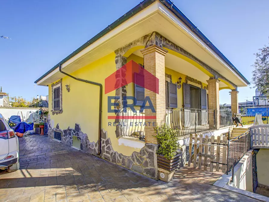 Immagine 5 di Villa in vendita  in Via di Pratica di Mare 62 a Ardea