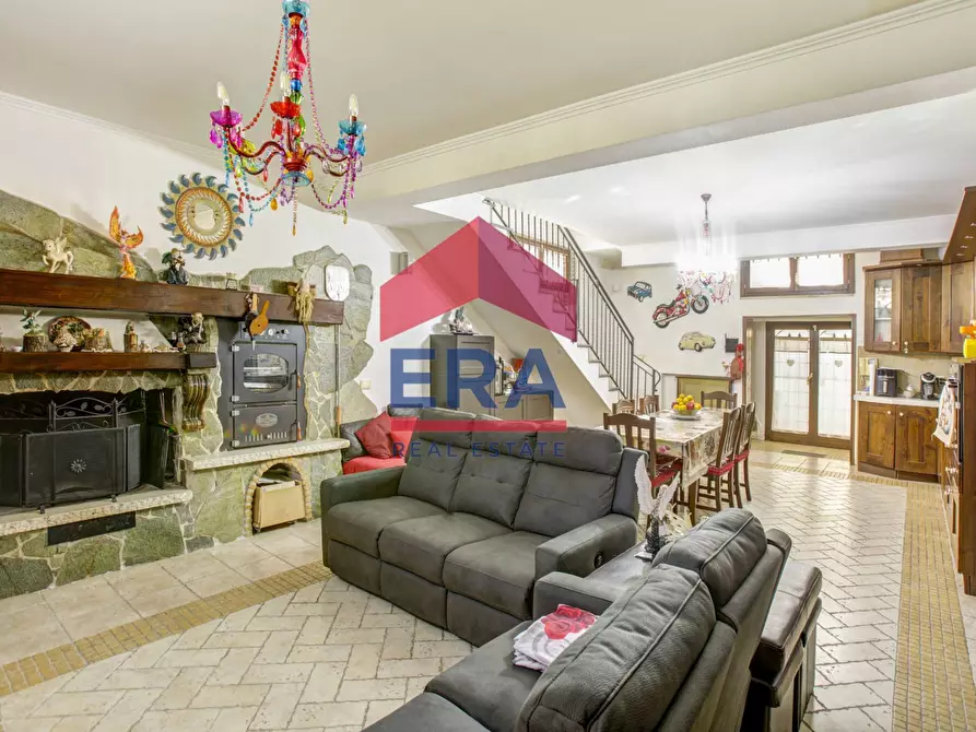 Immagine 8 di Villa in vendita  in Via di Pratica di Mare 62 a Ardea