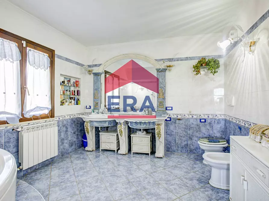 Immagine 19 di Villa in vendita  in Via di Pratica di Mare 62 a Ardea