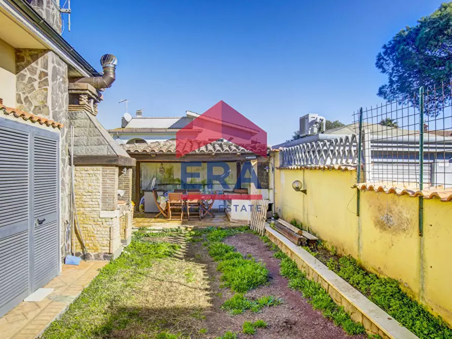 Immagine 24 di Villa in vendita  in Via di Pratica di Mare 62 a Ardea