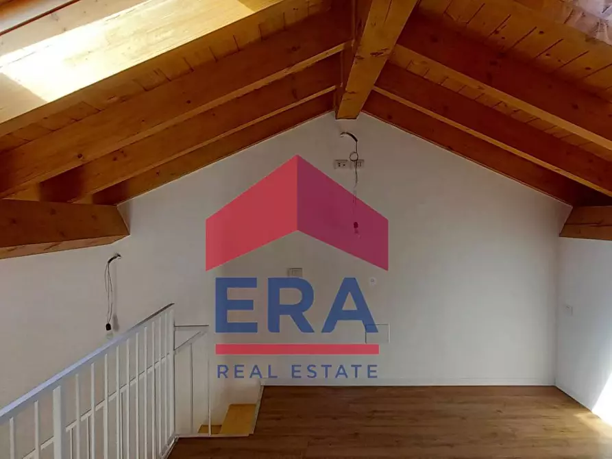 Immagine 3 di Appartamento in vendita  in Via Alessandro Volta 14 a Rho