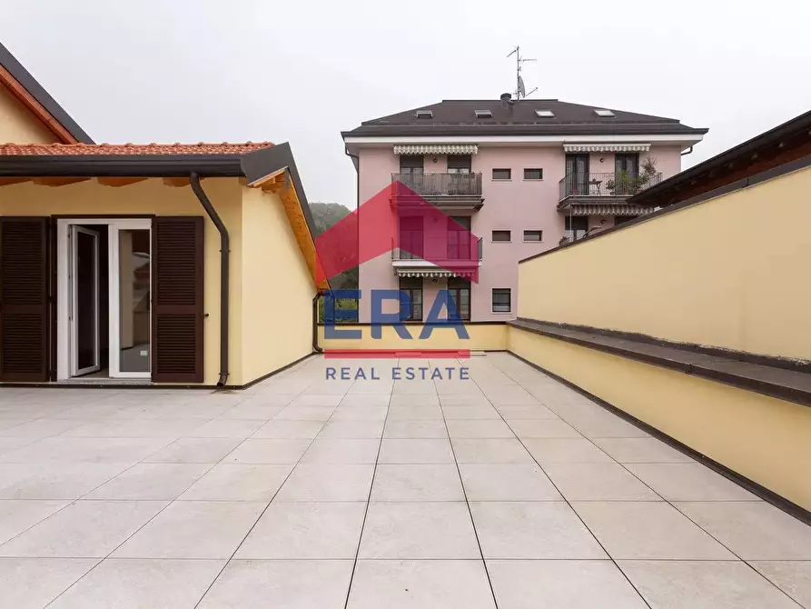 Immagine 15 di Appartamento in vendita  in Via Alessandro Volta 14 a Rho