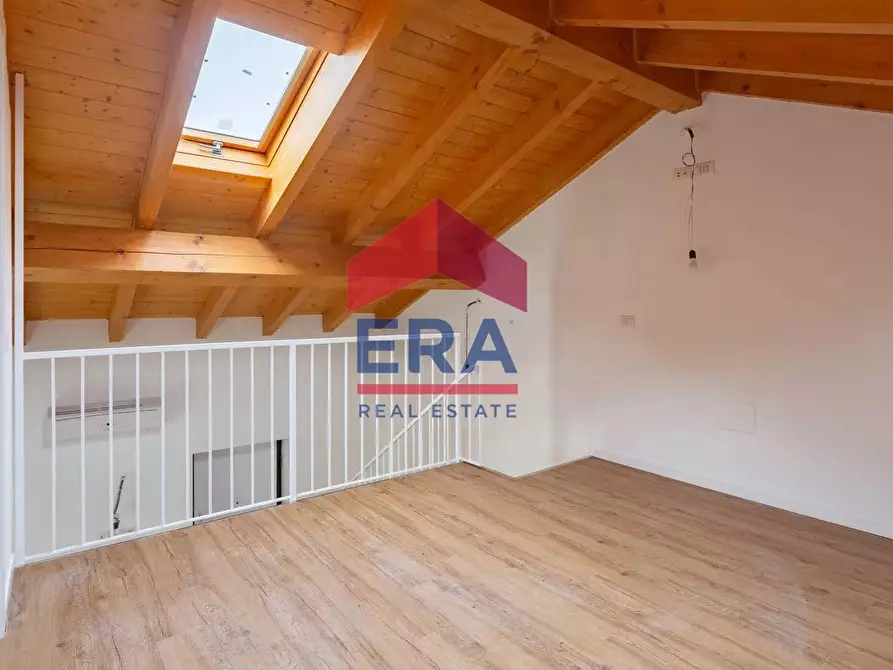 Immagine 22 di Appartamento in vendita  in Via Alessandro Volta 14 a Rho