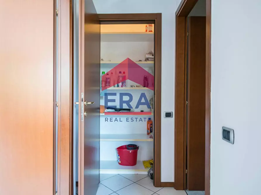 Immagine 6 di Appartamento in vendita  in Piazza dei Daini 4 a Milano