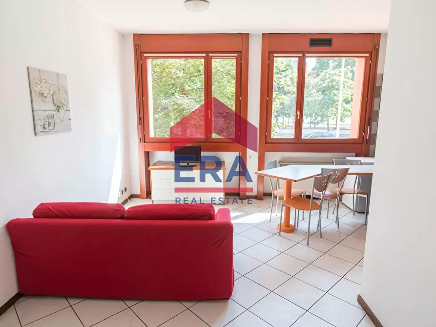 Immagine 14 di Appartamento in vendita  in Piazza dei Daini 4 a Milano