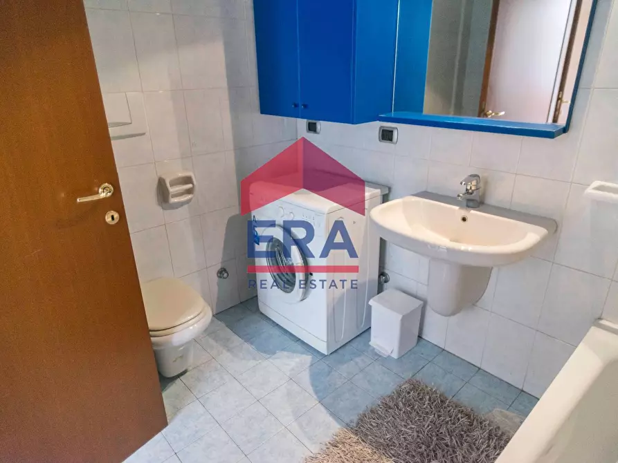 Immagine 18 di Appartamento in vendita  in Piazza dei Daini 4 a Milano