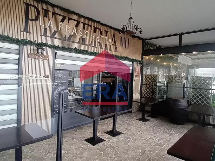 Immagine 3 di Attività commerciale in vendita  in Via Varrone 25 a Pomezia