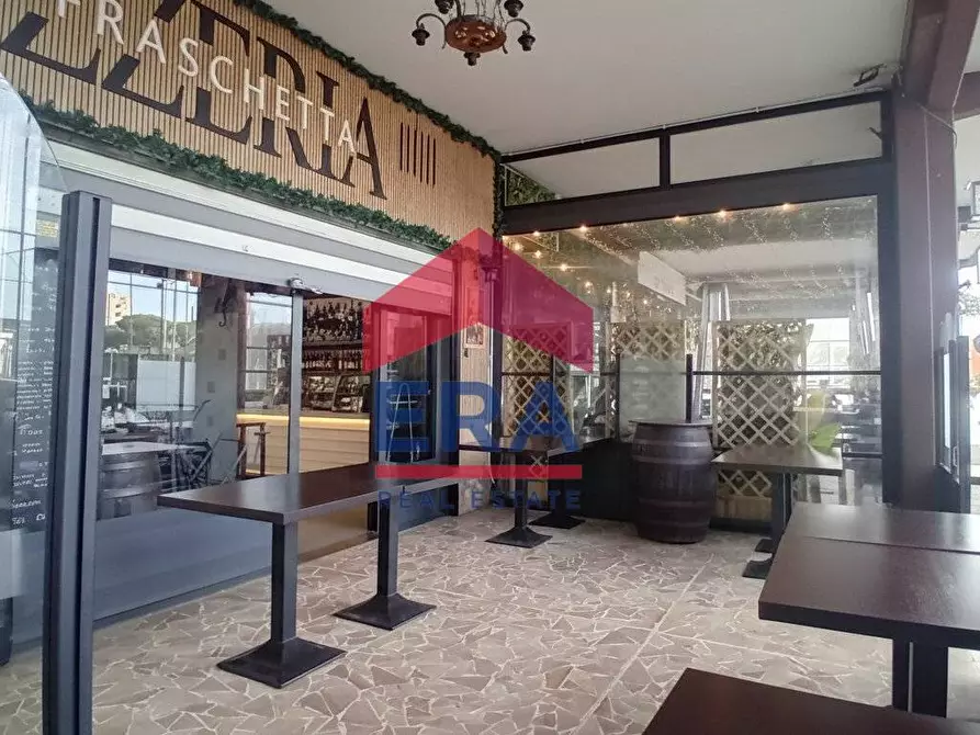 Immagine 7 di Attività commerciale in vendita  in Via Varrone 25 a Pomezia