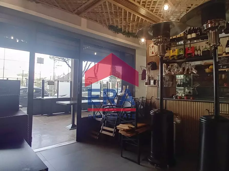 Immagine 10 di Attività commerciale in vendita  in Via Varrone 25 a Pomezia