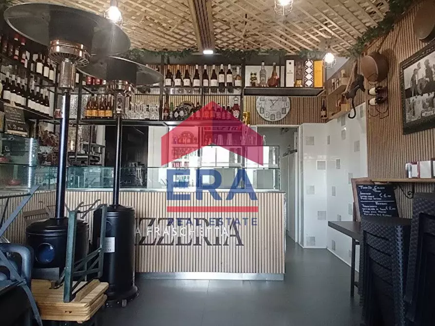 Immagine 11 di Attività commerciale in vendita  in Via Varrone 25 a Pomezia