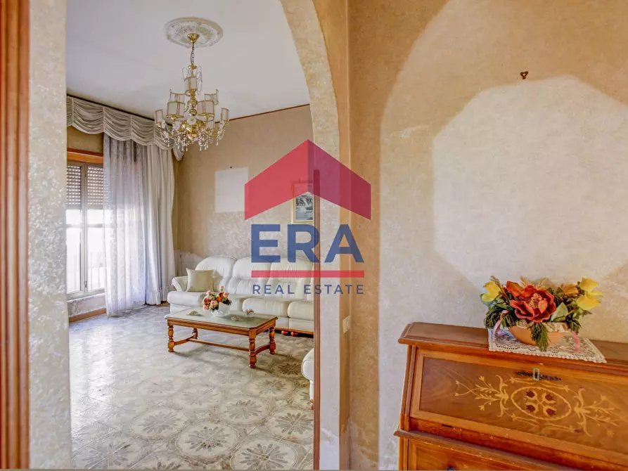 Immagine 5 di Villa in vendita  in Strada Nuova 116 a Ariccia