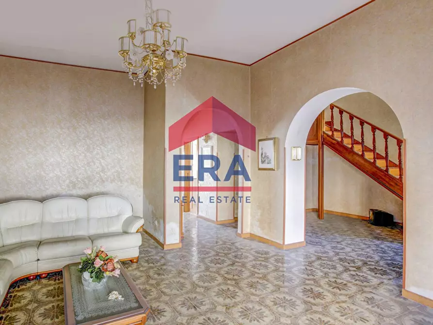 Immagine 7 di Villa in vendita  in Strada Nuova 116 a Ariccia