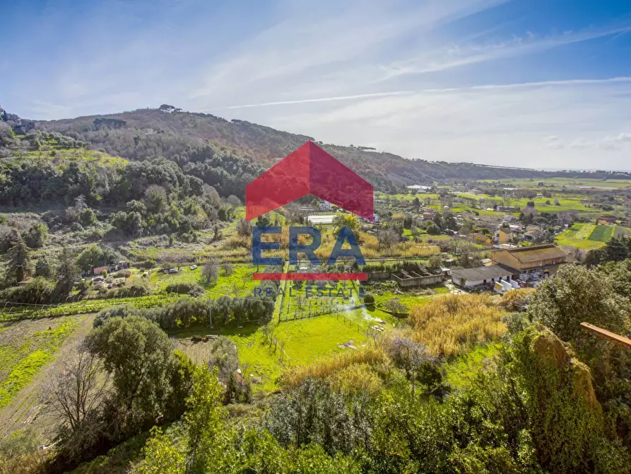 Immagine 14 di Villa in vendita  in Strada Nuova 116 a Ariccia