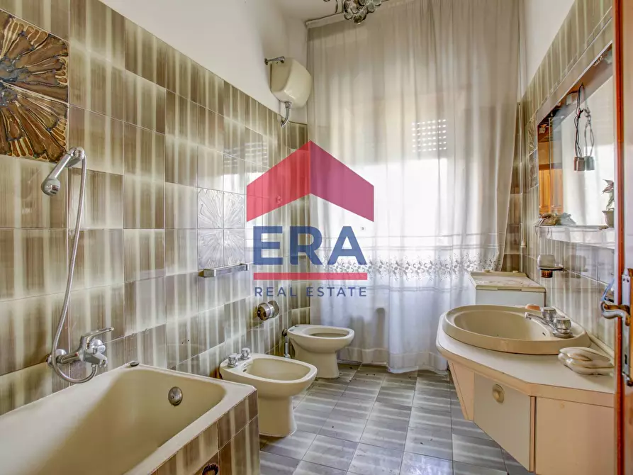 Immagine 16 di Villa in vendita  in Strada Nuova 116 a Ariccia