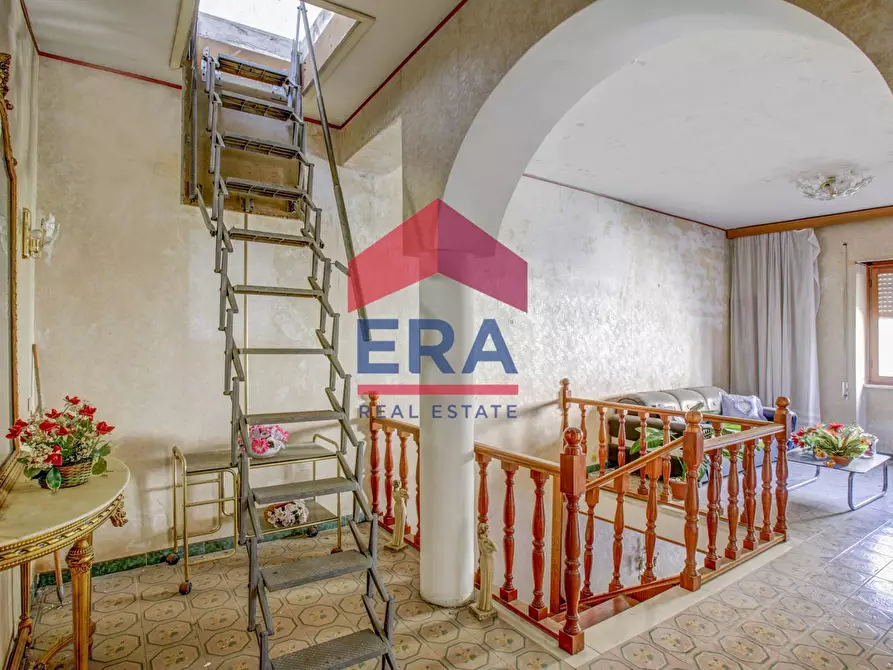 Immagine 19 di Villa in vendita  in Strada Nuova 116 a Ariccia