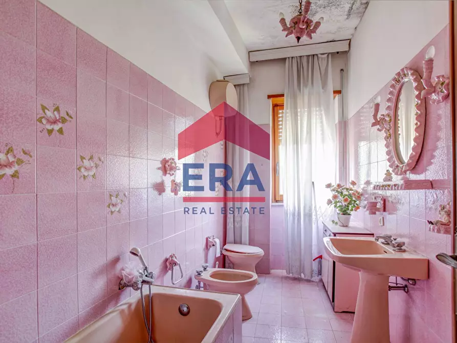 Immagine 26 di Villa in vendita  in Strada Nuova 116 a Ariccia