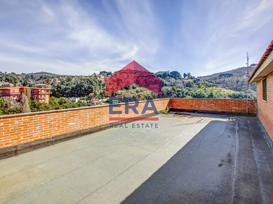 Immagine 27 di Villa in vendita  in Strada Nuova 116 a Ariccia