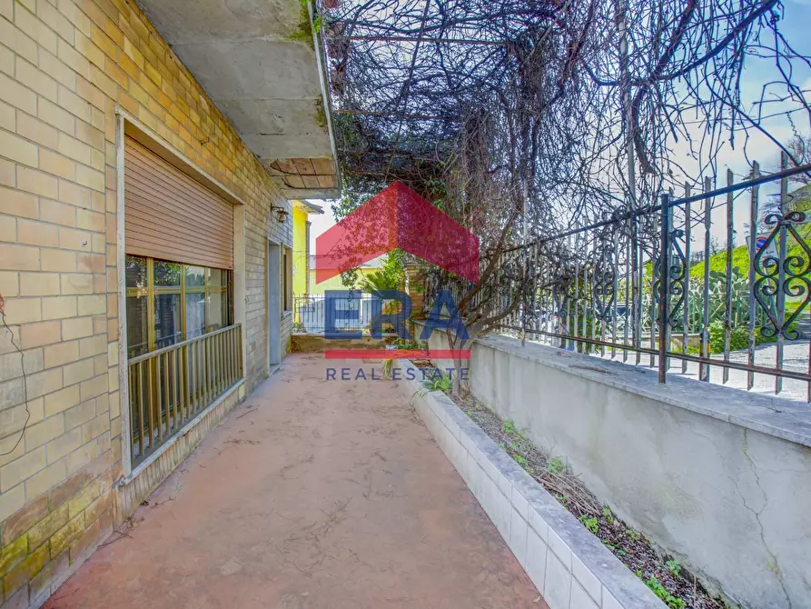 Immagine 34 di Villa in vendita  in Strada Nuova 116 a Ariccia