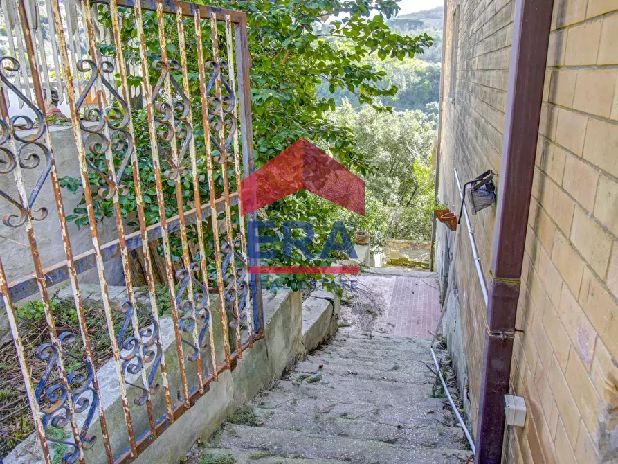 Immagine 35 di Villa in vendita  in Strada Nuova 116 a Ariccia