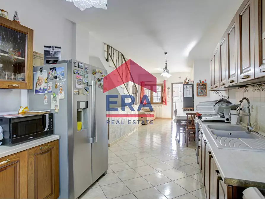 Immagine 15 di Villetta a schiera in vendita  in Via Cremosano a Roma