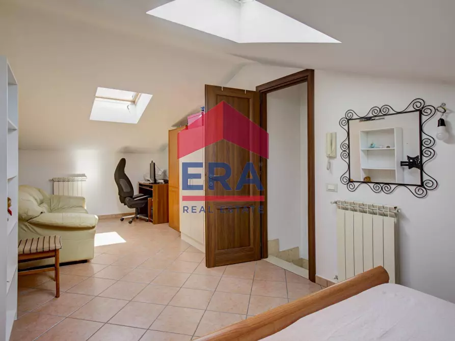 Immagine 20 di Villetta a schiera in vendita  in Via Cremosano a Roma